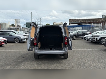 Used Peugeot Partner 2022 for sale - 78766200: Photo