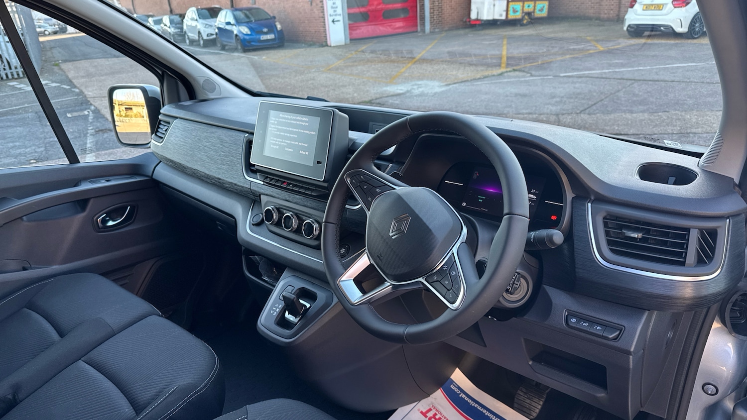 Used Renault Trafic 2025 for sale - 76508048: Photo 16