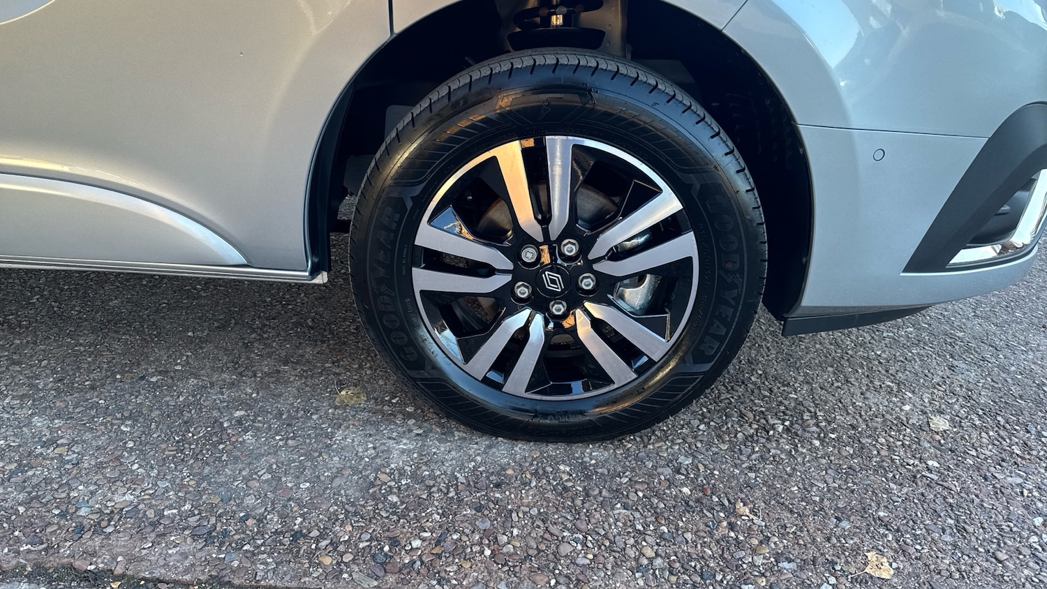 Used Renault Trafic 2025 for sale - 76508048: Photo 44