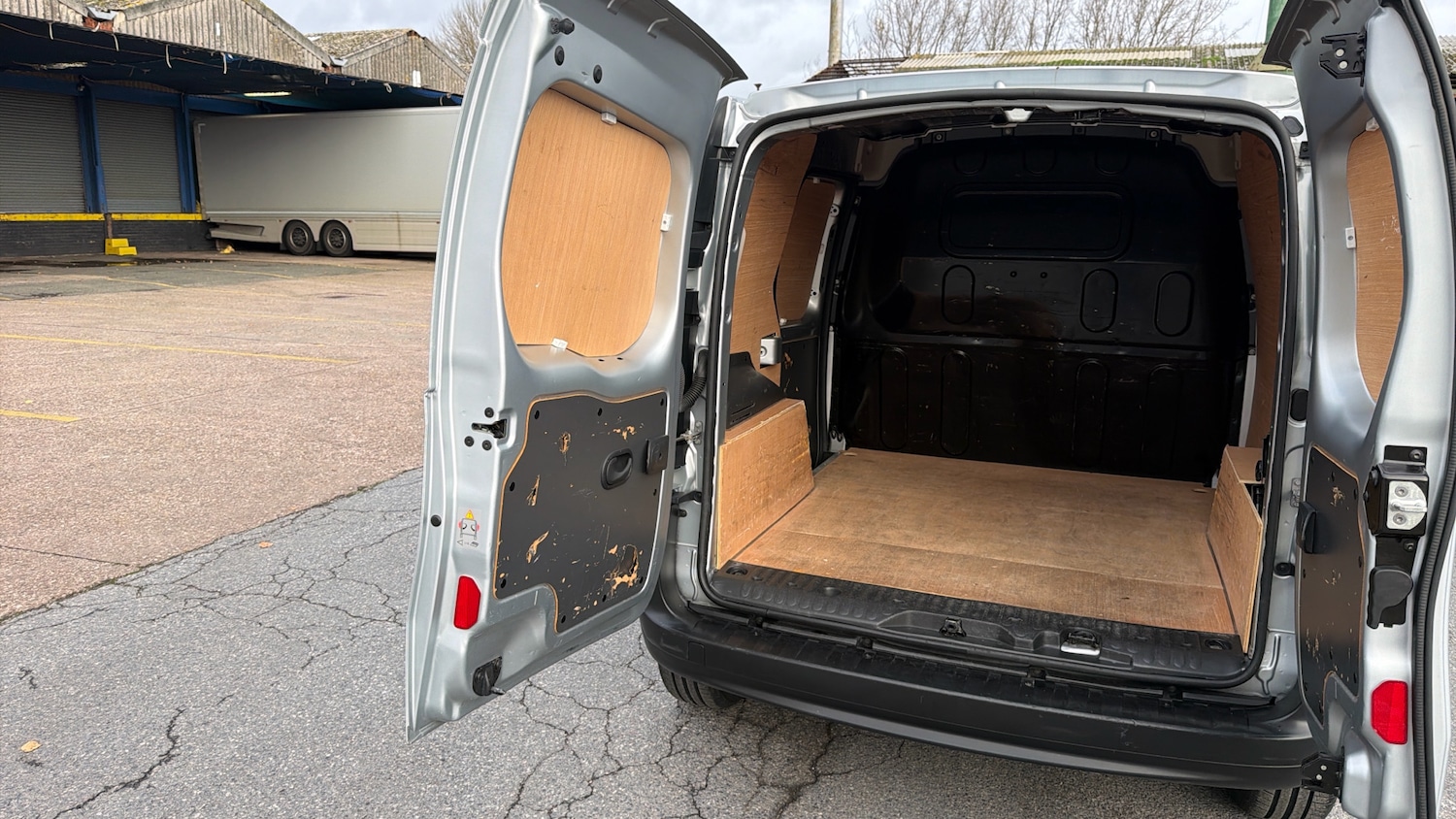 Used Renault Kangoo 2020 for sale - 76580654: Photo 42