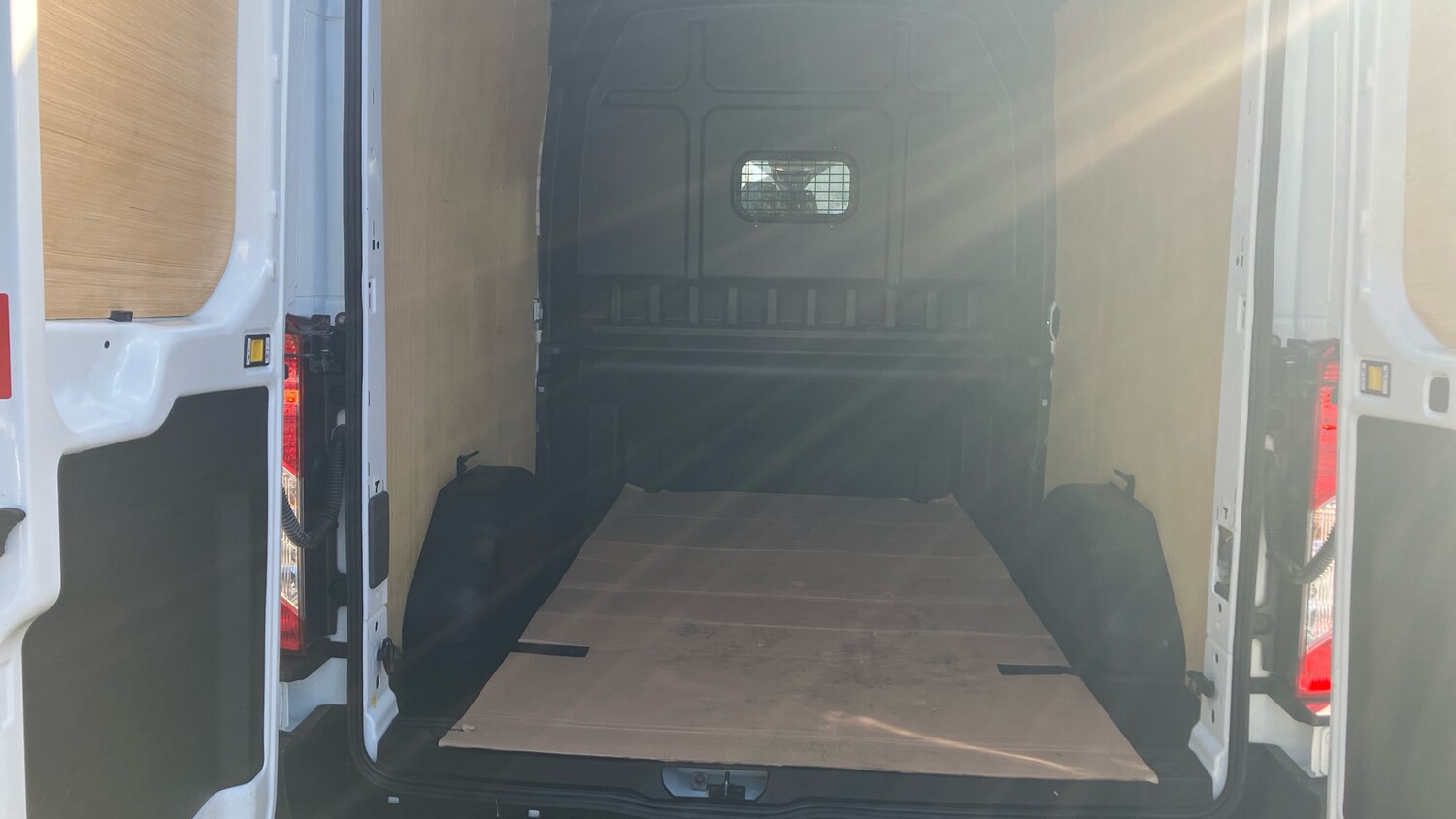 Used Ford Transit 2024 for sale - 77434567: Photo 12