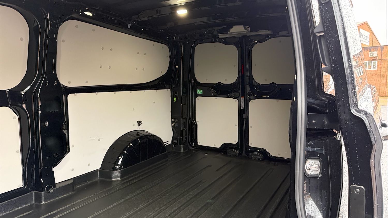 Used Ford Transit Custom 2025 for sale - 76568367: Photo 14