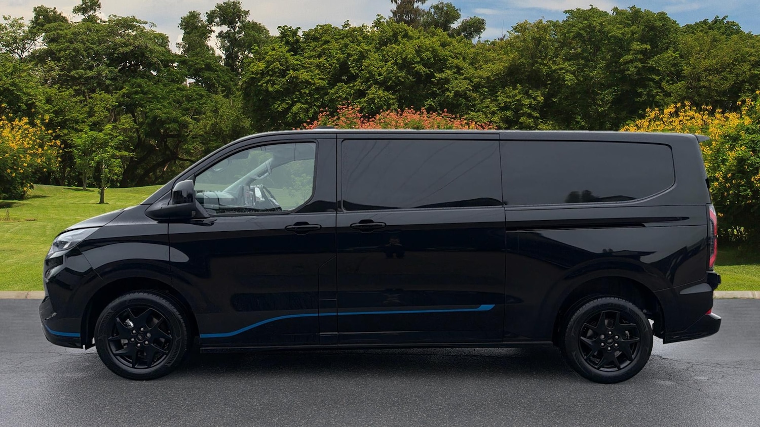 Used Ford Transit Custom 2025 for sale - 76568367: Photo 4