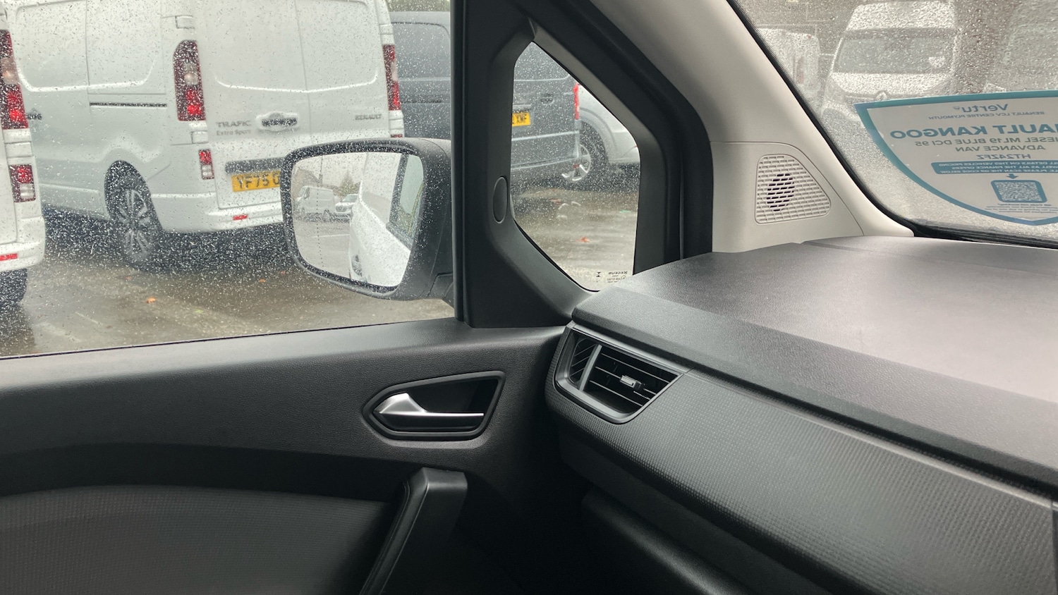 Used Renault Kangoo 2024 for sale - 76971104: Photo 23