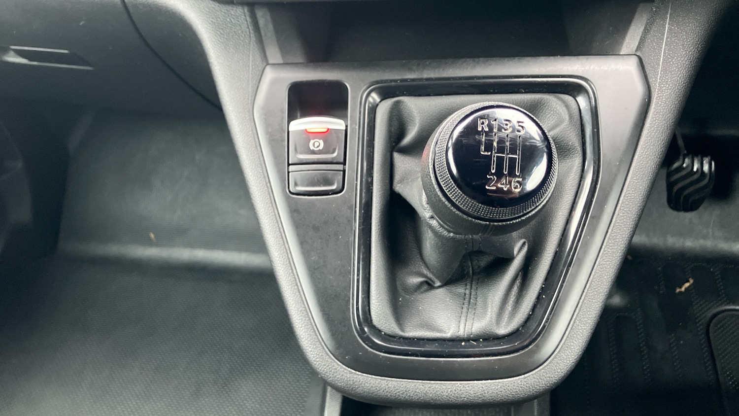 Used Renault Kangoo 2024 for sale - 76971104: Photo 31