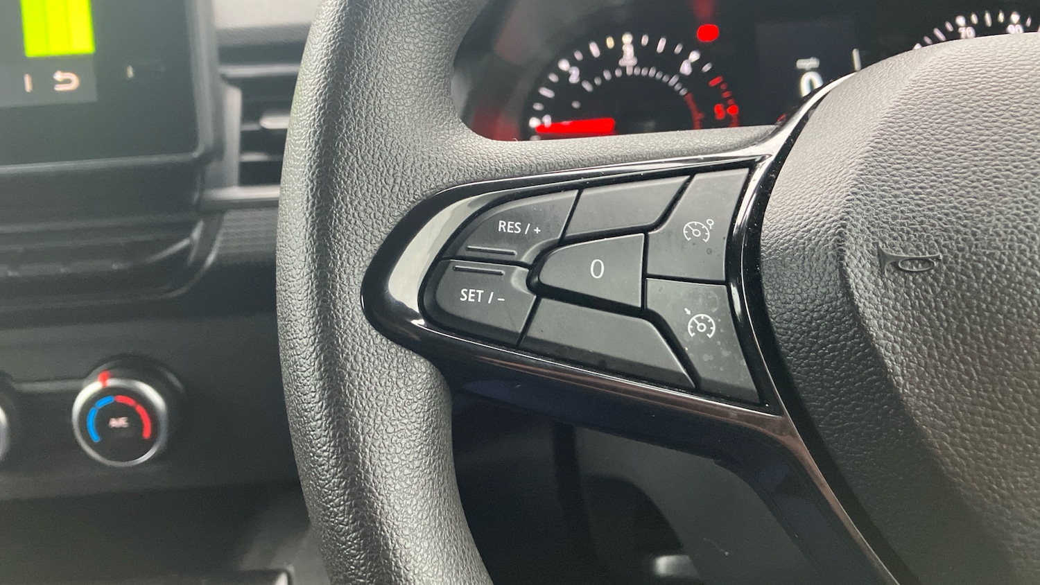 Used Renault Kangoo 2024 for sale - 76971104: Photo 38