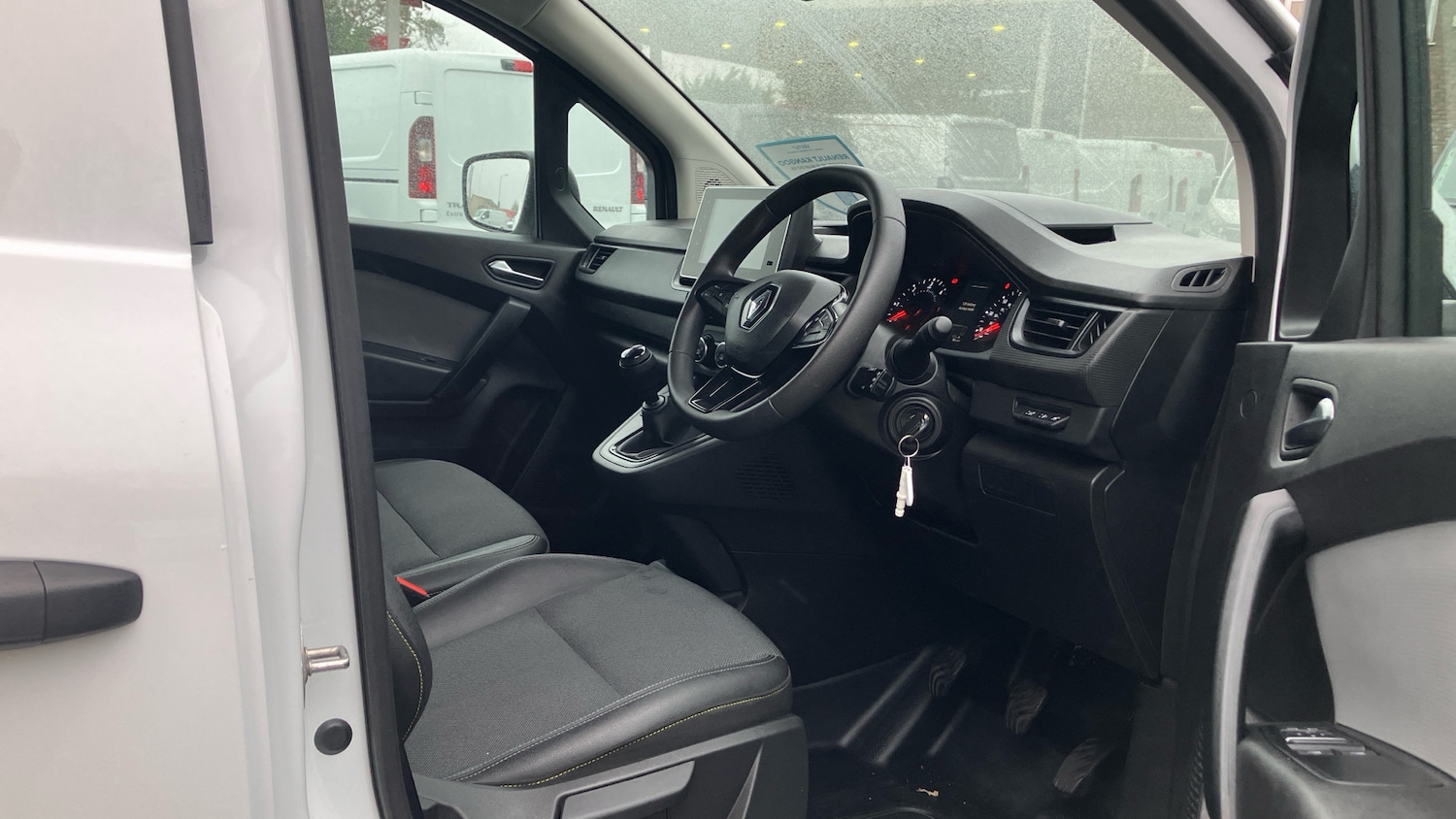 Used Renault Kangoo 2024 for sale - 76971104: Photo 6