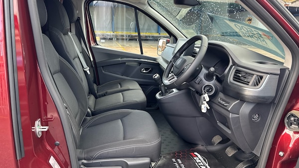 Used Renault Trafic 2025 for sale - 76234549: Photo 6