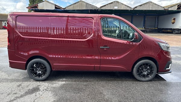 Used Renault Trafic 2025 for sale - 76234549: Photo 9