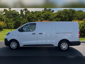 Used Toyota ProAce 2024 for sale - 79421255: Photo
