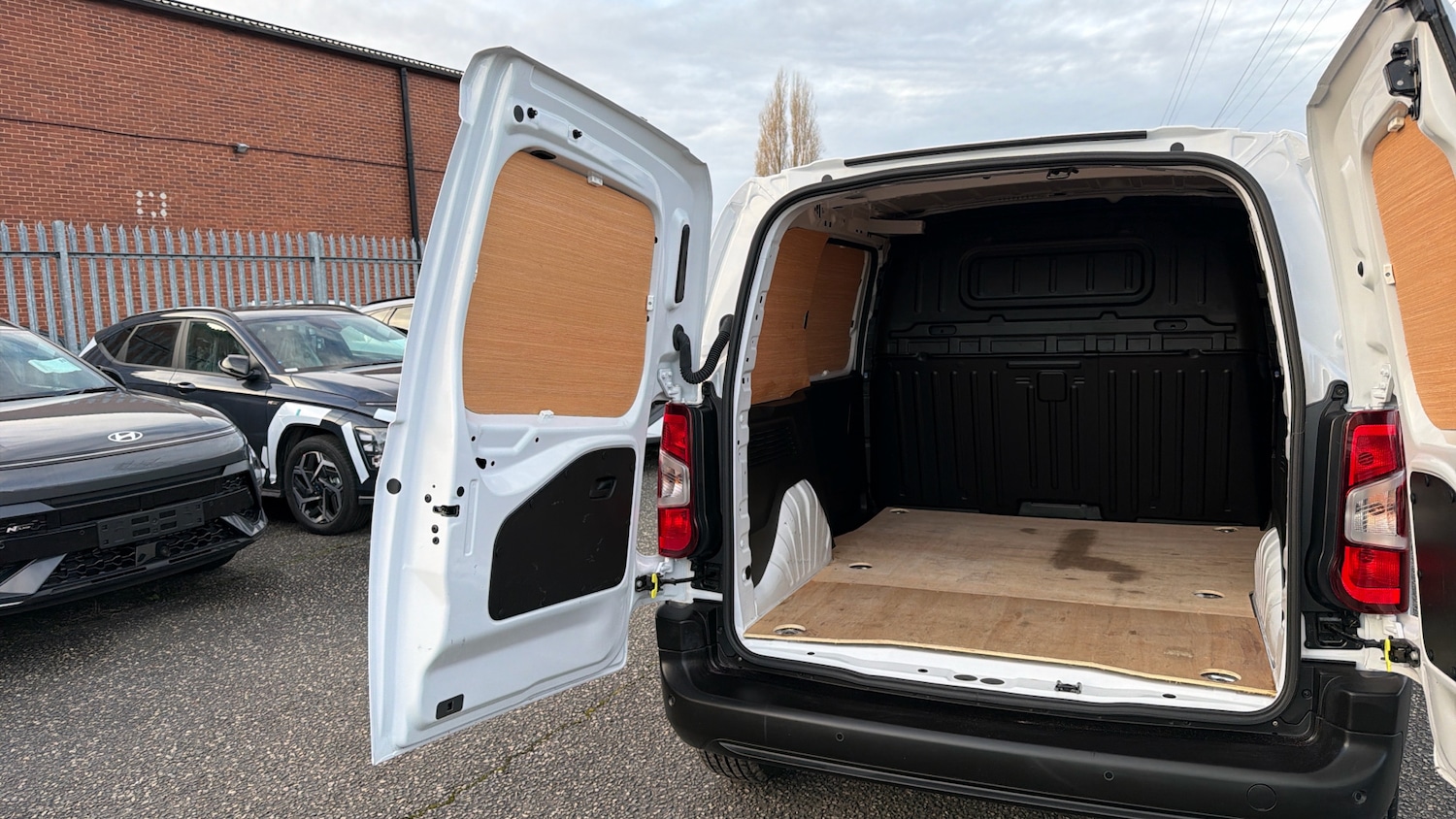 Used Vauxhall Combo 2024 for sale - 78027596: Photo 38