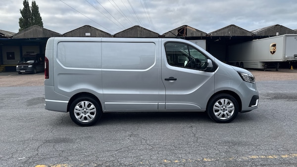 Used Renault Trafic 2025 for sale - 76055911: Photo 9