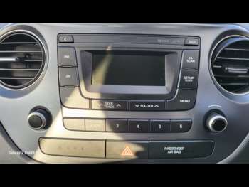 Used Hyundai i10 2019 for sale - 74954948: Photo
