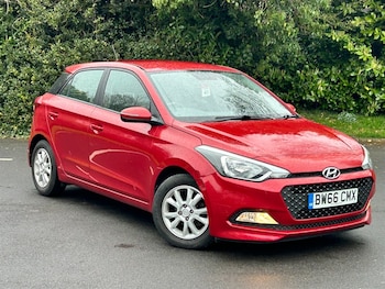 Used Hyundai i20 2017 for sale - 78483800: Photo