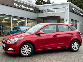 Used Hyundai i20 2017 for sale - 78483800: Photo