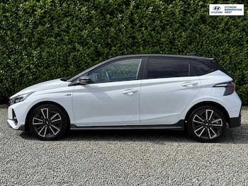 Used Hyundai i20 2023 for sale - 79222402: Photo