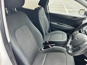 Used Hyundai i10 2016 for sale - 75453858: Photo