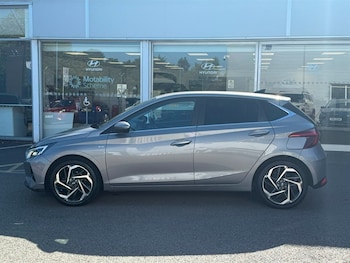 Used Hyundai i20 2022 for sale - 78997181: Photo