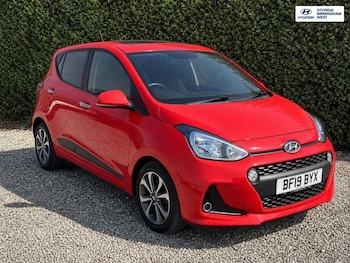 Used Hyundai i10 2019 for sale - 79167575: Photo