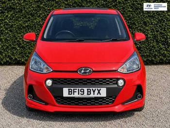 Used Hyundai i10 2019 for sale - 79167575: Photo