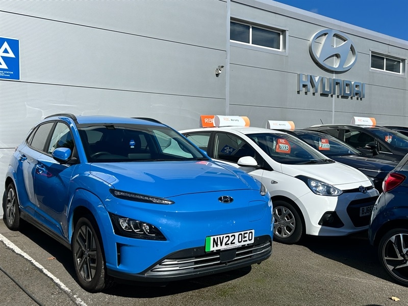 Used Hyundai KONA 2022 for sale - 76040172: Photo 1