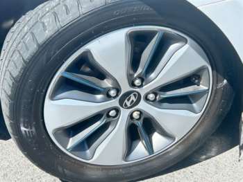 Used Hyundai IONIQ 2018 for sale - 75353268: Photo