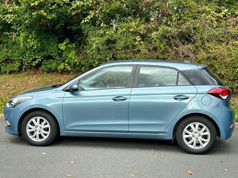 Used Hyundai i20 2016 for sale - 76057232: Photo 12