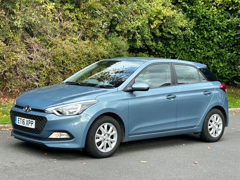 Used Hyundai i20 2016 for sale - 76057232: Photo 13