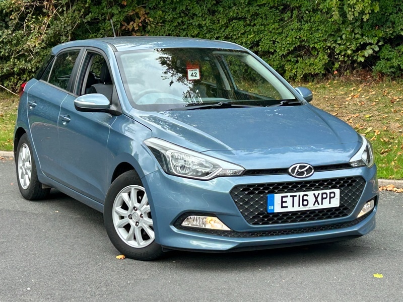 Used Hyundai i20 2016 for sale - 76057232: Photo 2