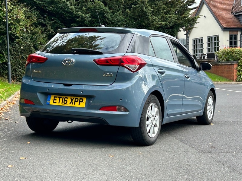 Used Hyundai i20 2016 for sale - 76057232: Photo 6