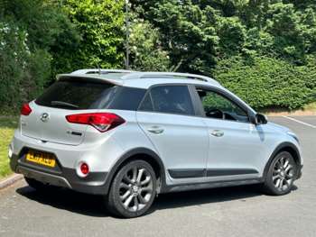 Used Hyundai i20 2017 for sale - 74986441: Photo