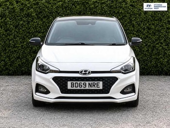 Used Hyundai i20 2019 for sale - 79203776: Photo