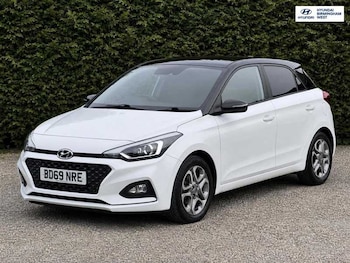 Used Hyundai i20 2019 for sale - 79203776: Photo