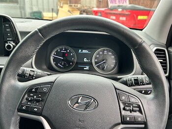 Used Hyundai TUCSON 2019 for sale - 76236402: Photo 2