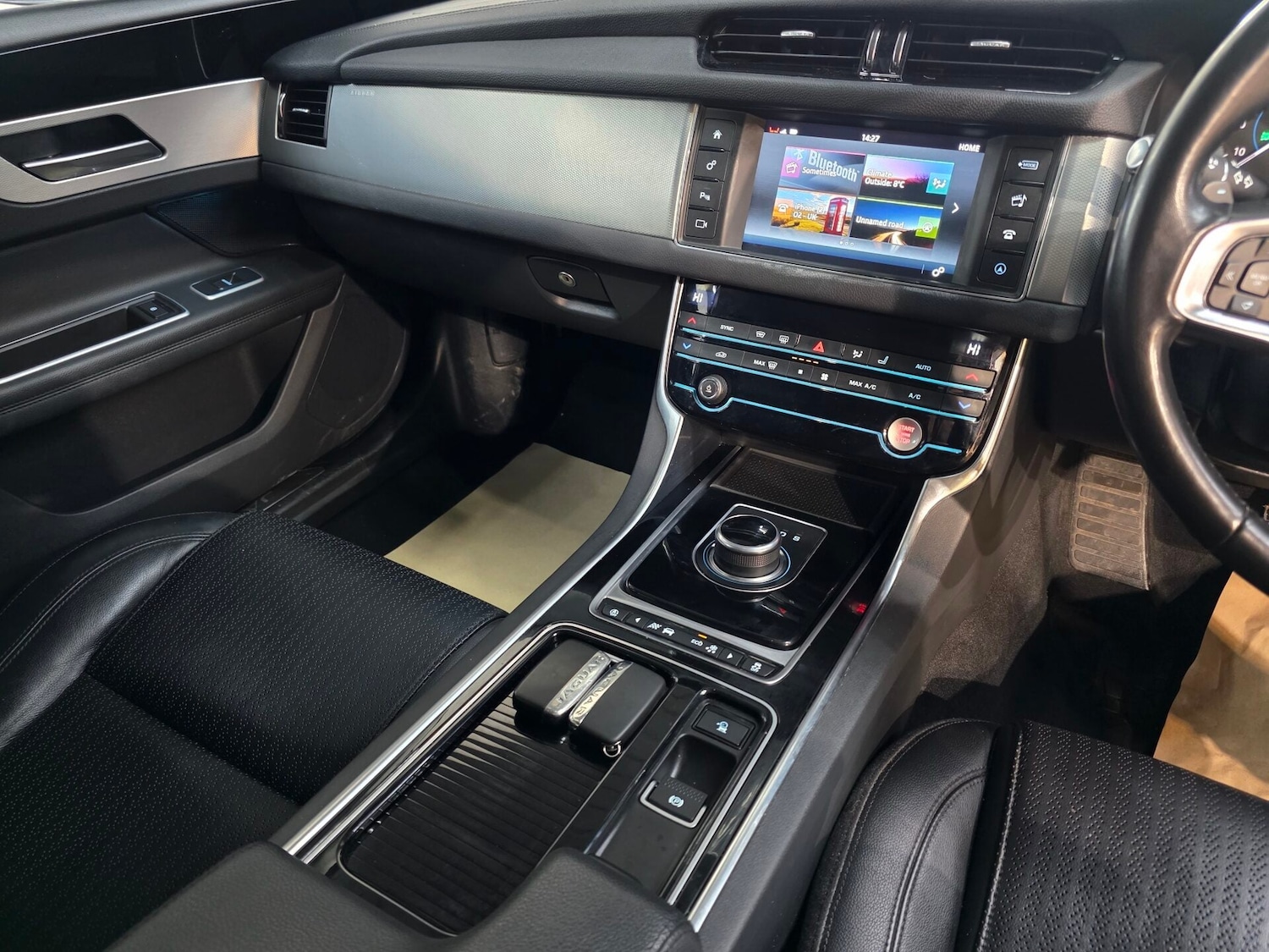 Used Jaguar XF 2017 for sale - 77260971: Photo 19