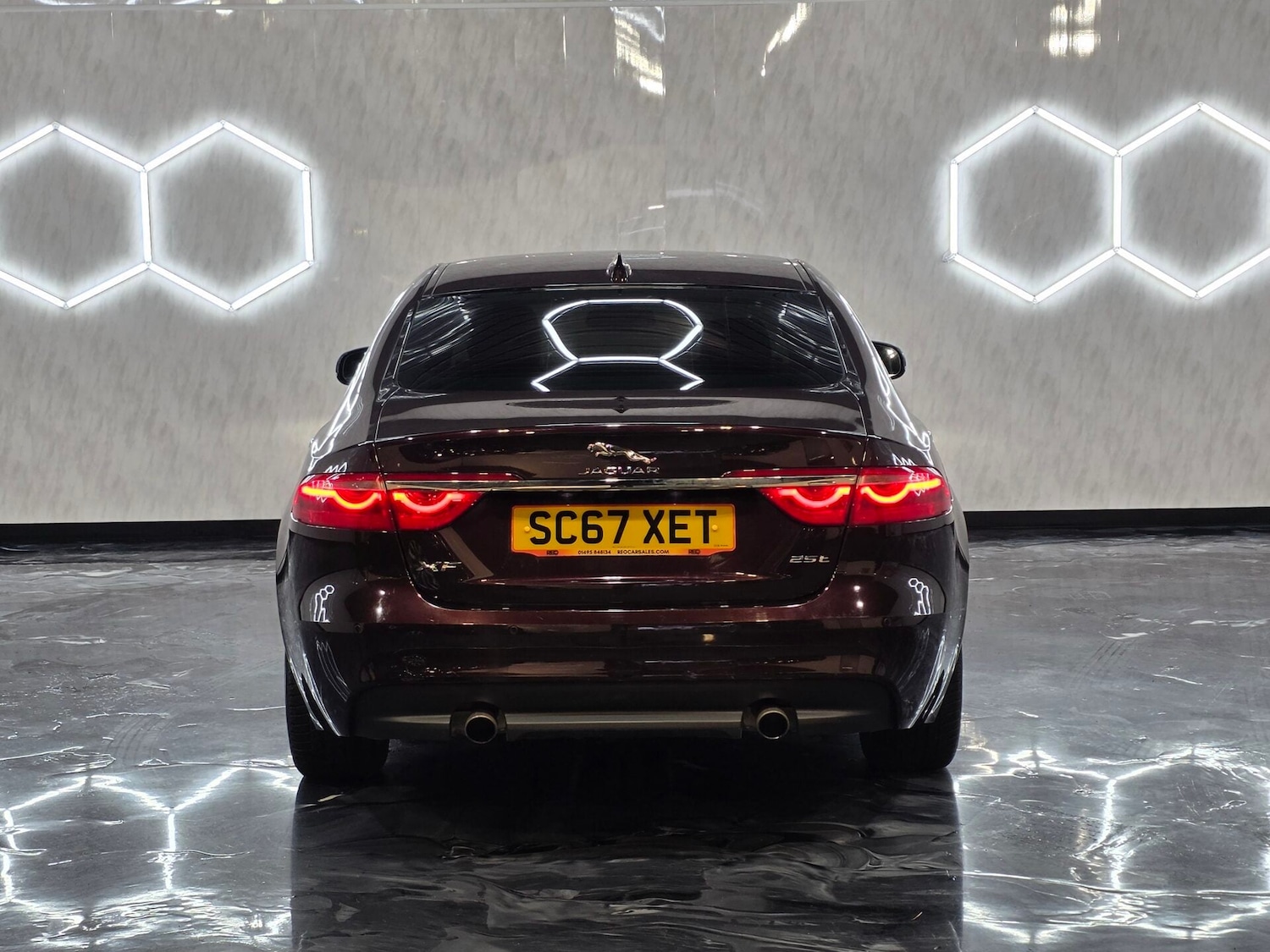 Used Jaguar XF 2017 for sale - 77260971: Photo 6