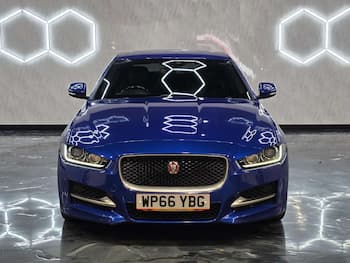 Used Jaguar XE 2016 for sale - 79680439: Photo
