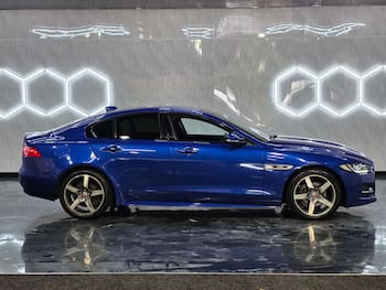Used Jaguar XE 2016 for sale - 79680439: Photo
