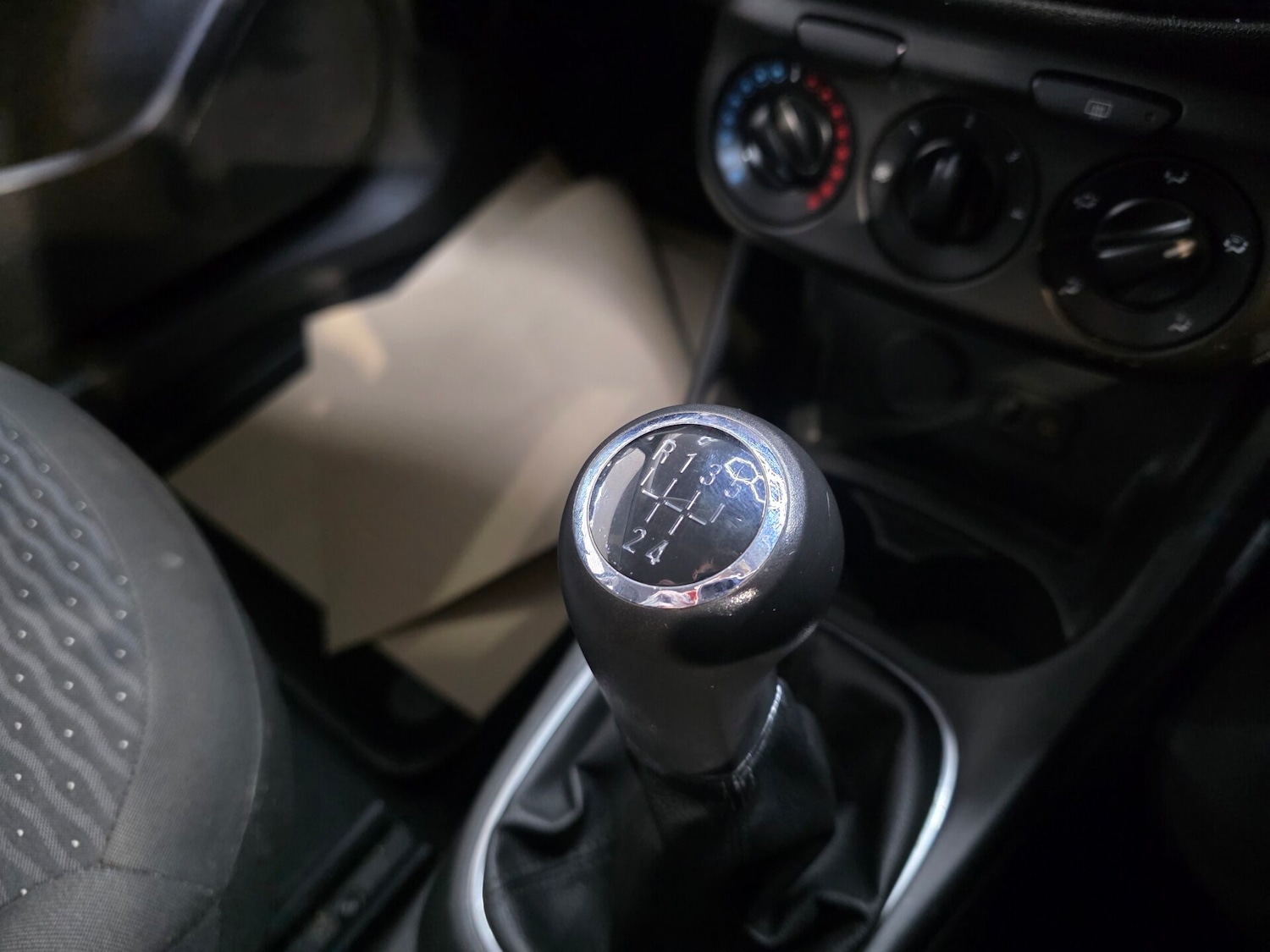 Used Vauxhall Corsa 2015 for sale - 76569379: Photo 13