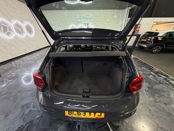 Used Volkswagen Polo 2020 for sale - 79193954: Photo