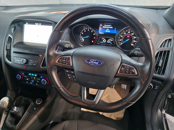 Used Ford Focus 2018 for sale - 76077891: Photo 11