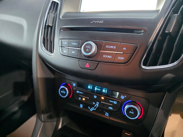 Used Ford Focus 2018 for sale - 76077891: Photo 14