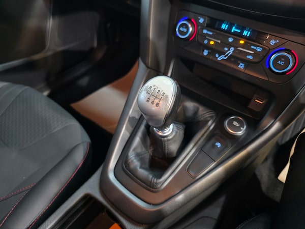 Used Ford Focus 2018 for sale - 76077891: Photo 15