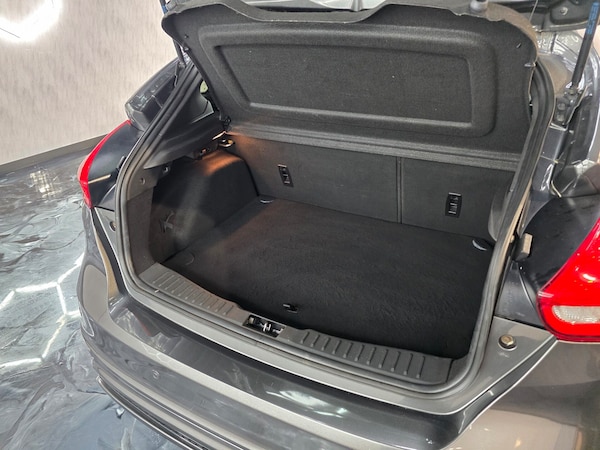 Used Ford Focus 2018 for sale - 76077891: Photo 19