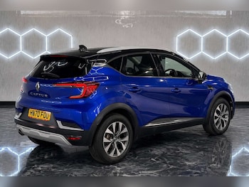 Used Renault Captur 2020 for sale - 79023214: Photo