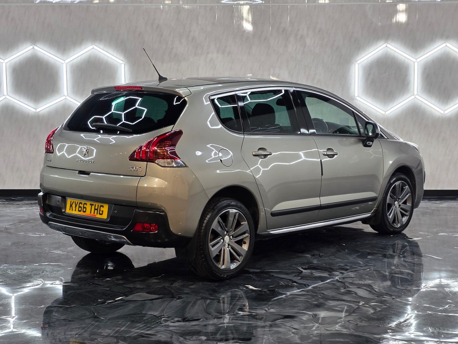 Used Peugeot 3008 2016 for sale - 76243956: Photo 6