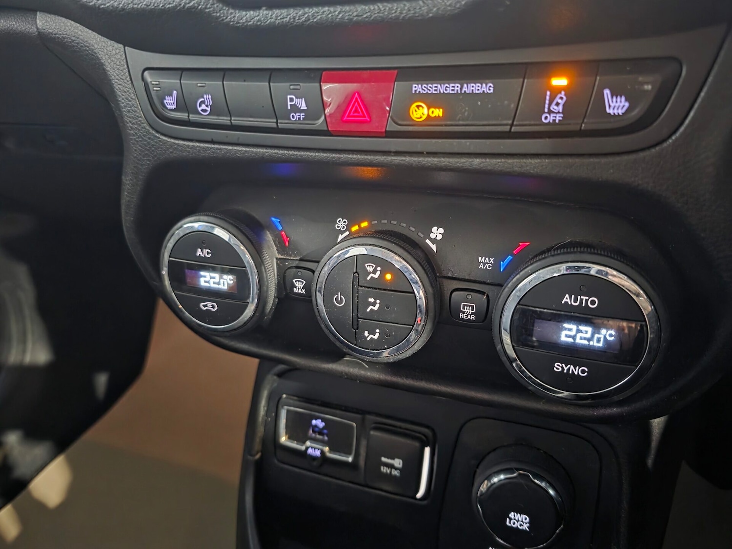 Used Jeep Renegade 2015 for sale - 76182567: Photo 15