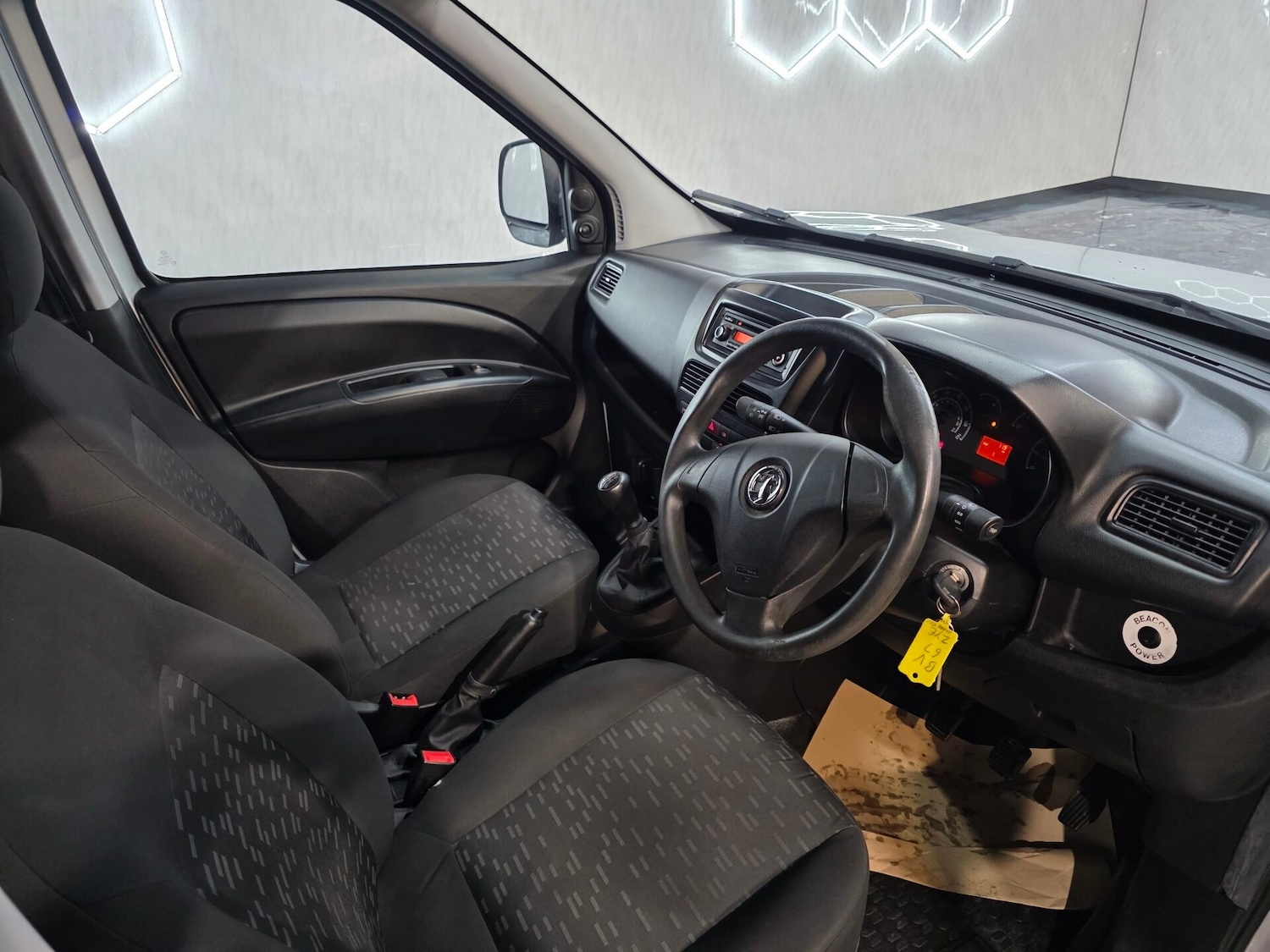 Used Vauxhall Combo 2017 for sale - 76495490: Photo 10
