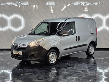 Used Vauxhall Combo 2017 for sale - 76495490: Photo