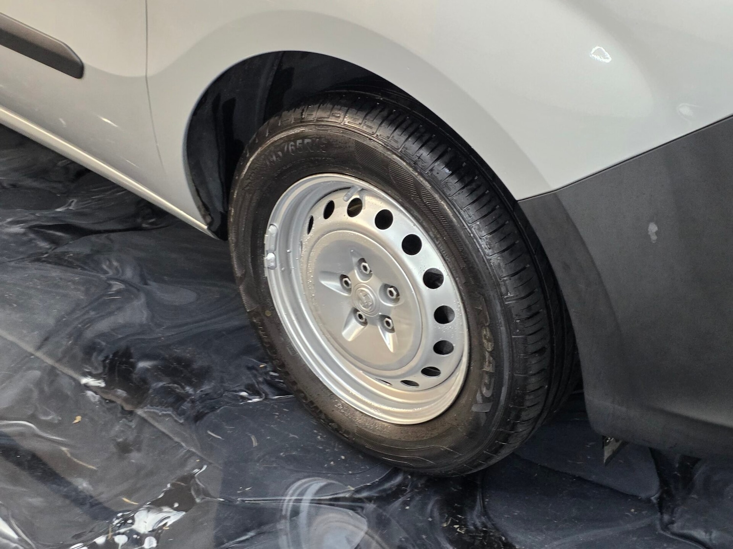 Used Vauxhall Combo 2017 for sale - 76495490: Photo 8